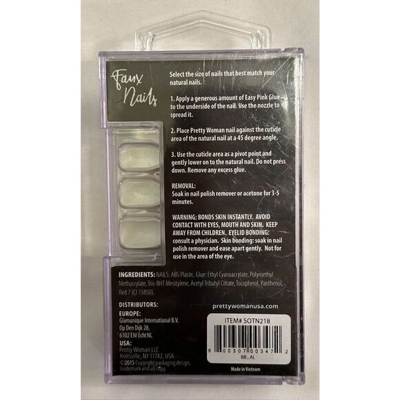 Pretty Woman Matte White Glue-on Faux Nails 24 ct NEW - Picture 2 of 2